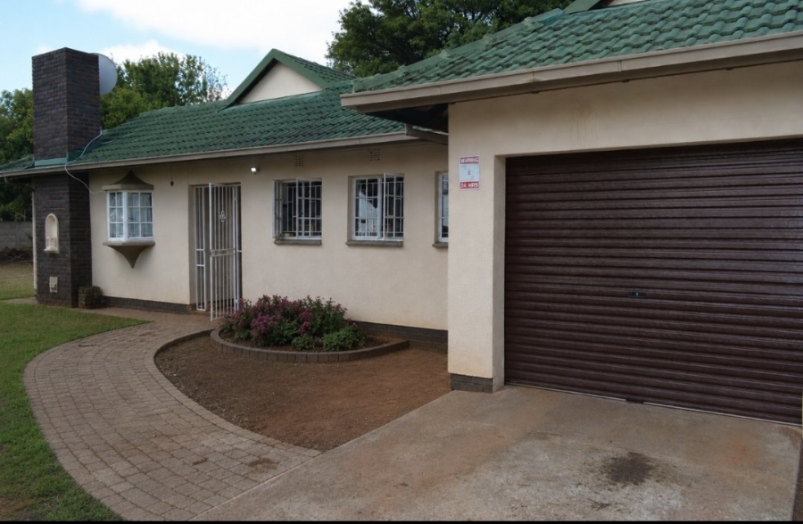 3 Bedroom Property for Sale in Stilfontein Ext 4 North West